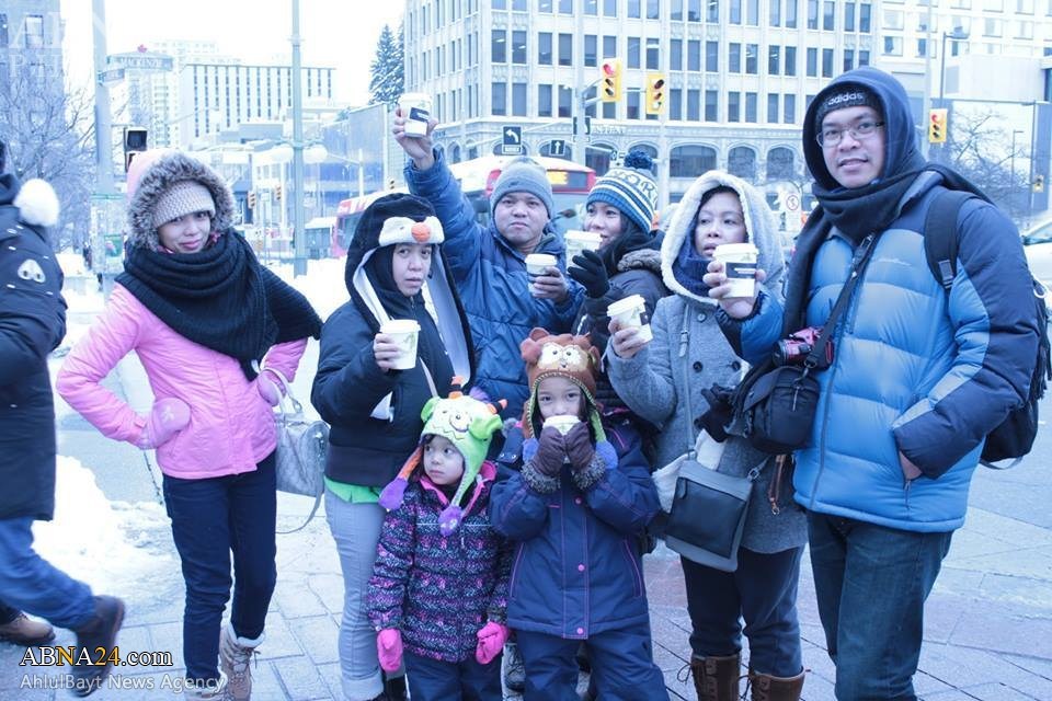 Канадалы Шиәләрин “Флаш Мобу”. Гарын ортасында инсанлара 1000 әдәд исти кофе пајланылды - Фото 